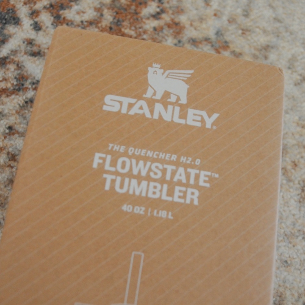 NWT! Stanley Quencher H2.0 Flowstate Tumbler 40 oz Rose Quartz - Picture 8 of 13